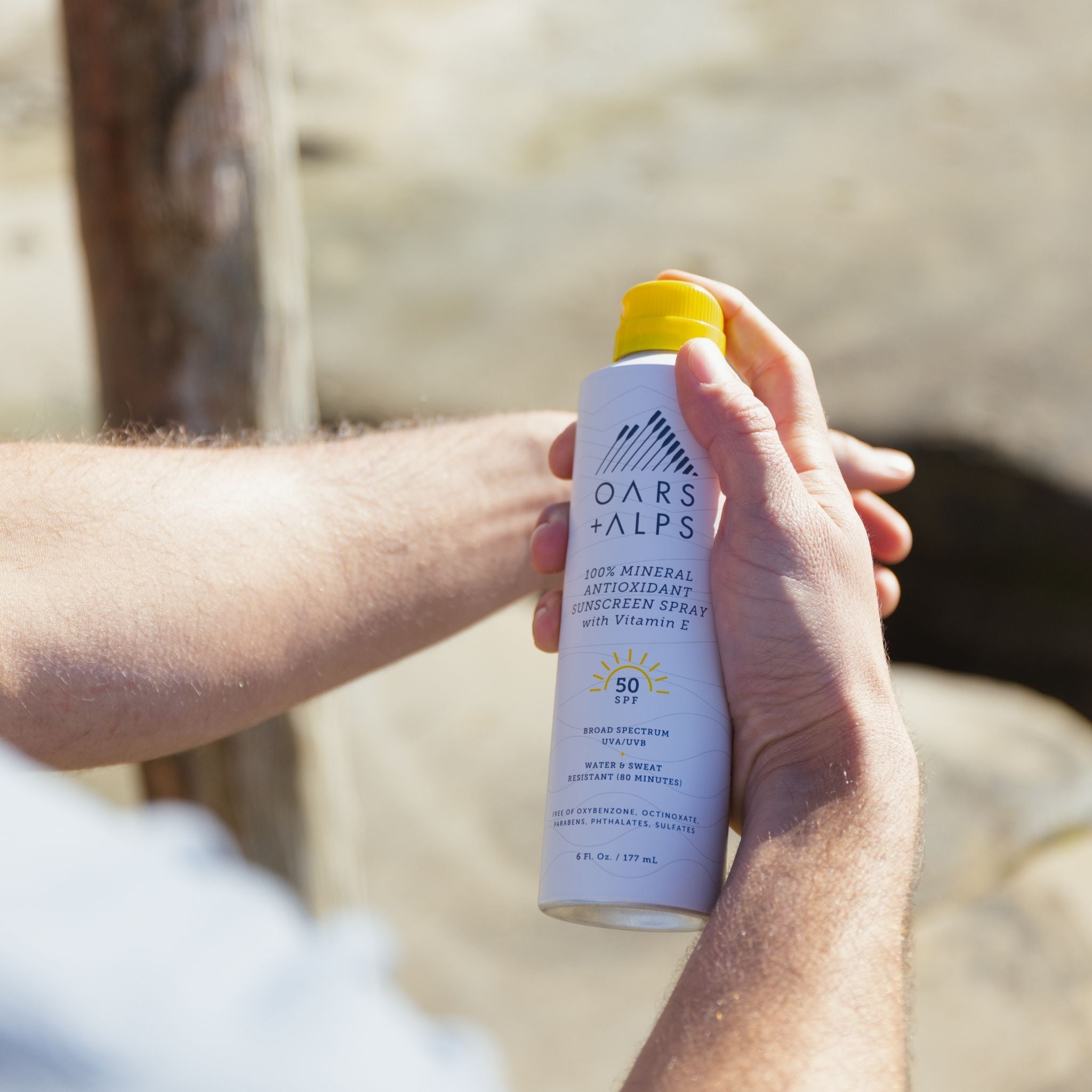 Oars + Alps 100% Mineral Antioxidant Sunscreen Spray with SPF 50